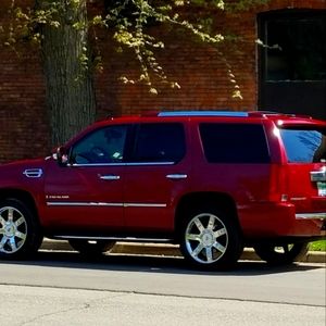 Meet your Posher, Derryl e.